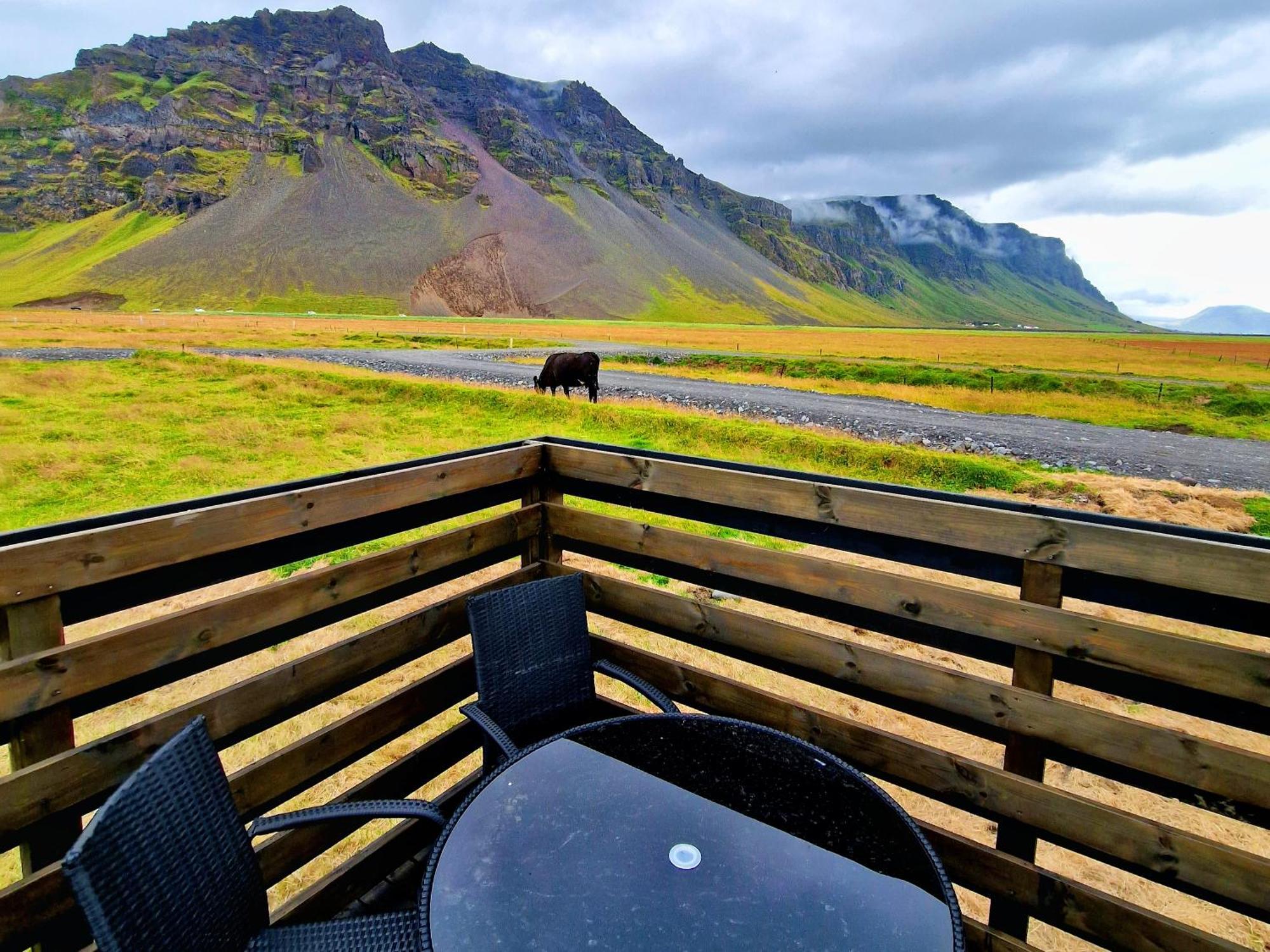 Green Farm Stay With Private Hot Tub Хвольсведлюр Екстер'єр фото